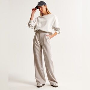 Abercrombie trousers (size M) in beige